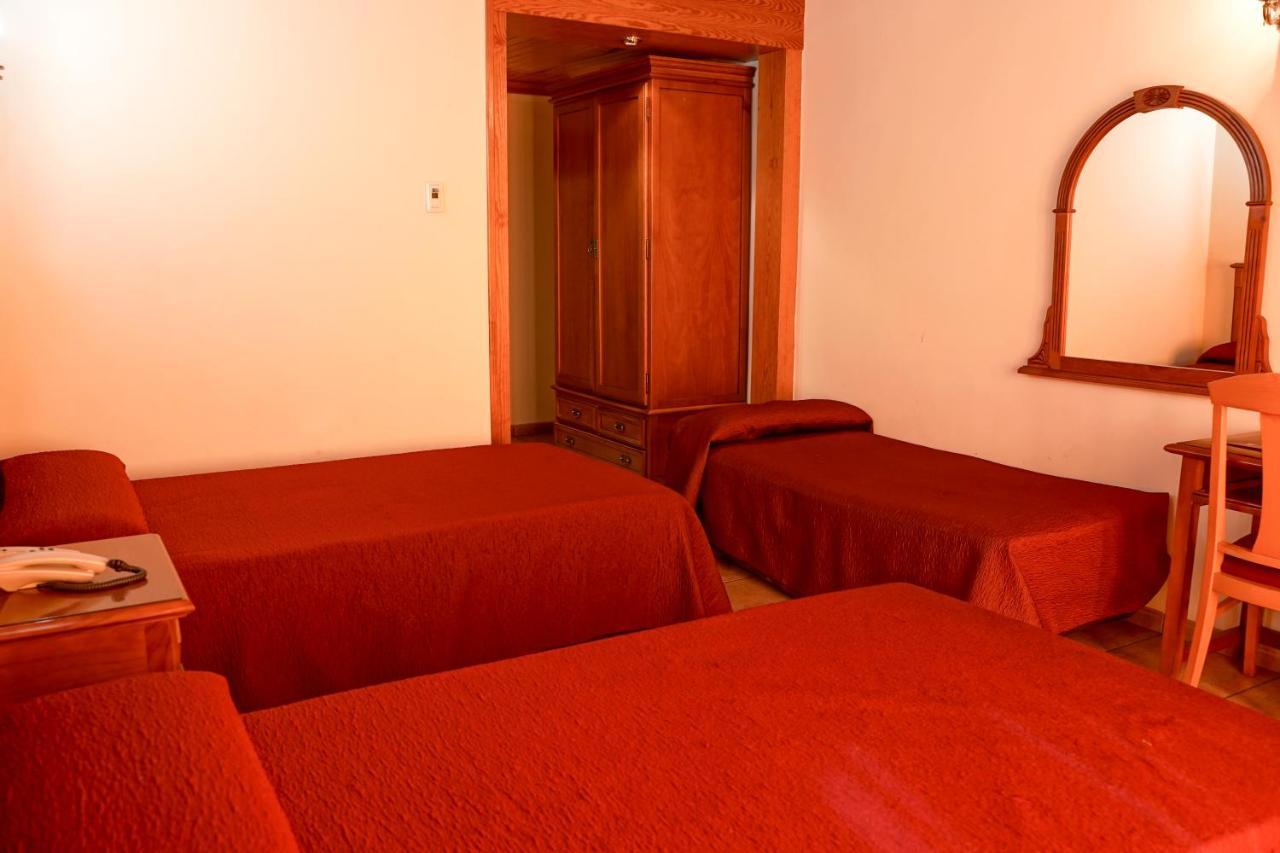Hotel Alfonso Viii