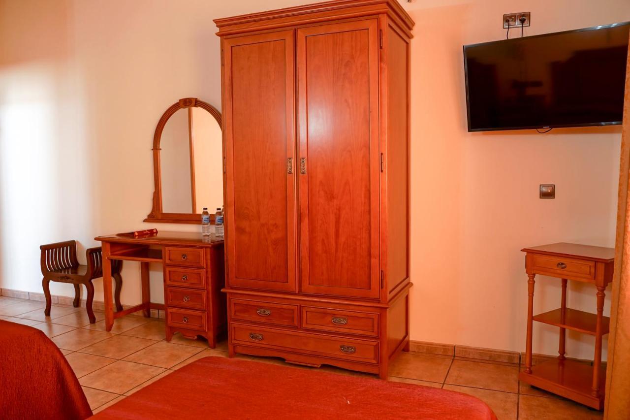 Alfonso Viii Hotel