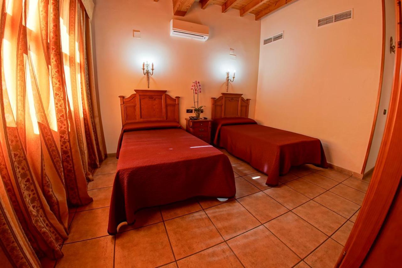 Alfonso Viii 3* Santa Elena