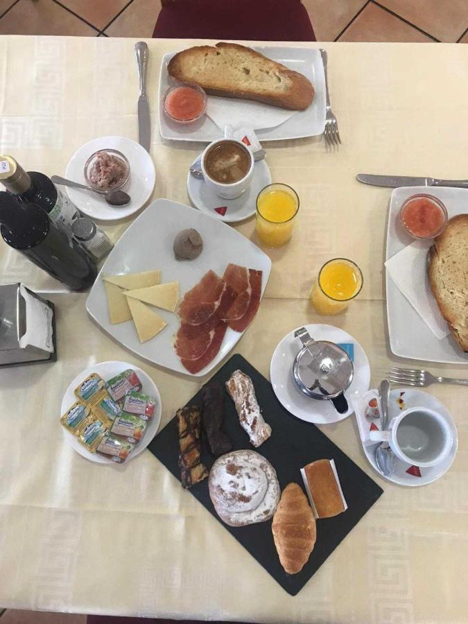 Hotel Alfonso Viii 3*